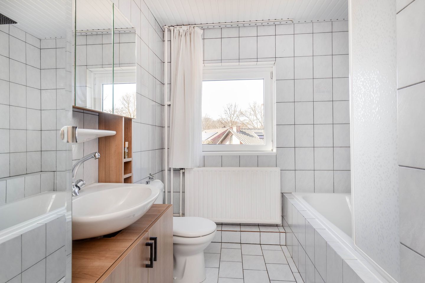 Photo 5 of Velgraafweg 54