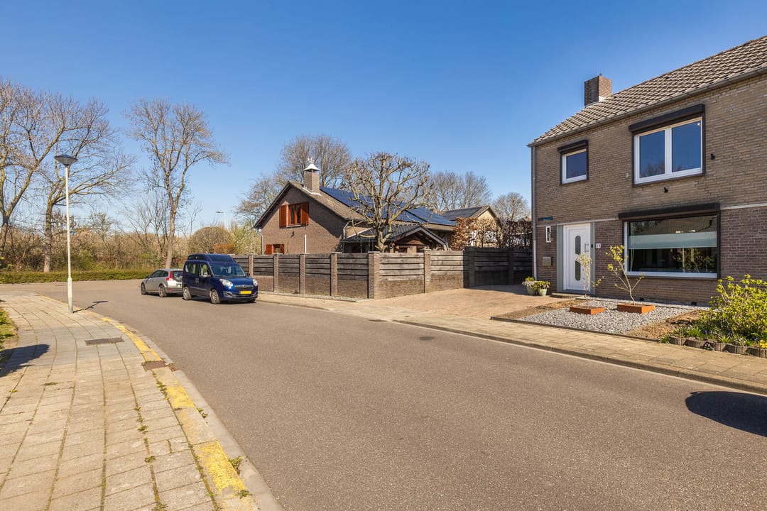 Photo 8 of Velgraafweg 54