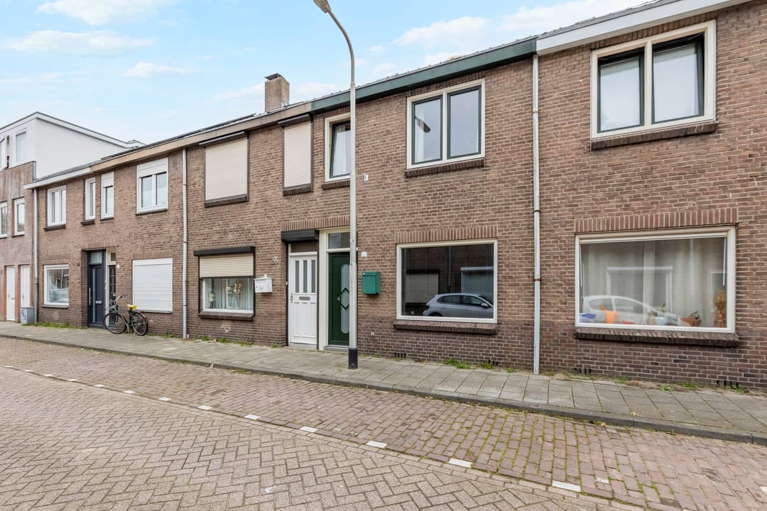 Characterful 1920s Terraced House with Deep Garden in Central Tilburg — 26
