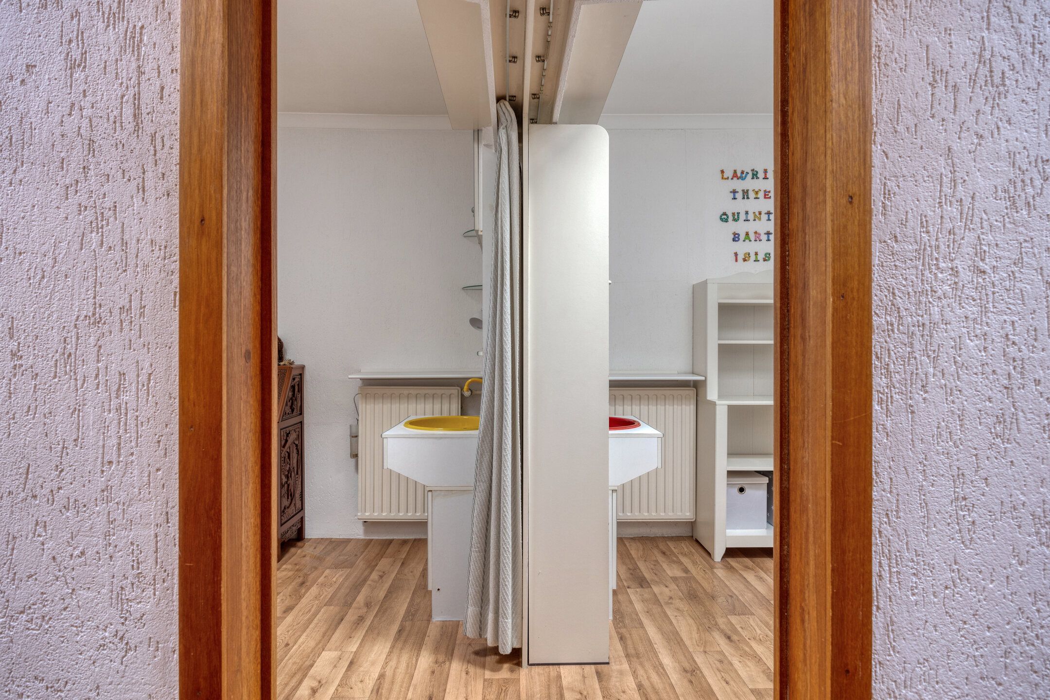 Photo 27 of Van Vurenstraat 8