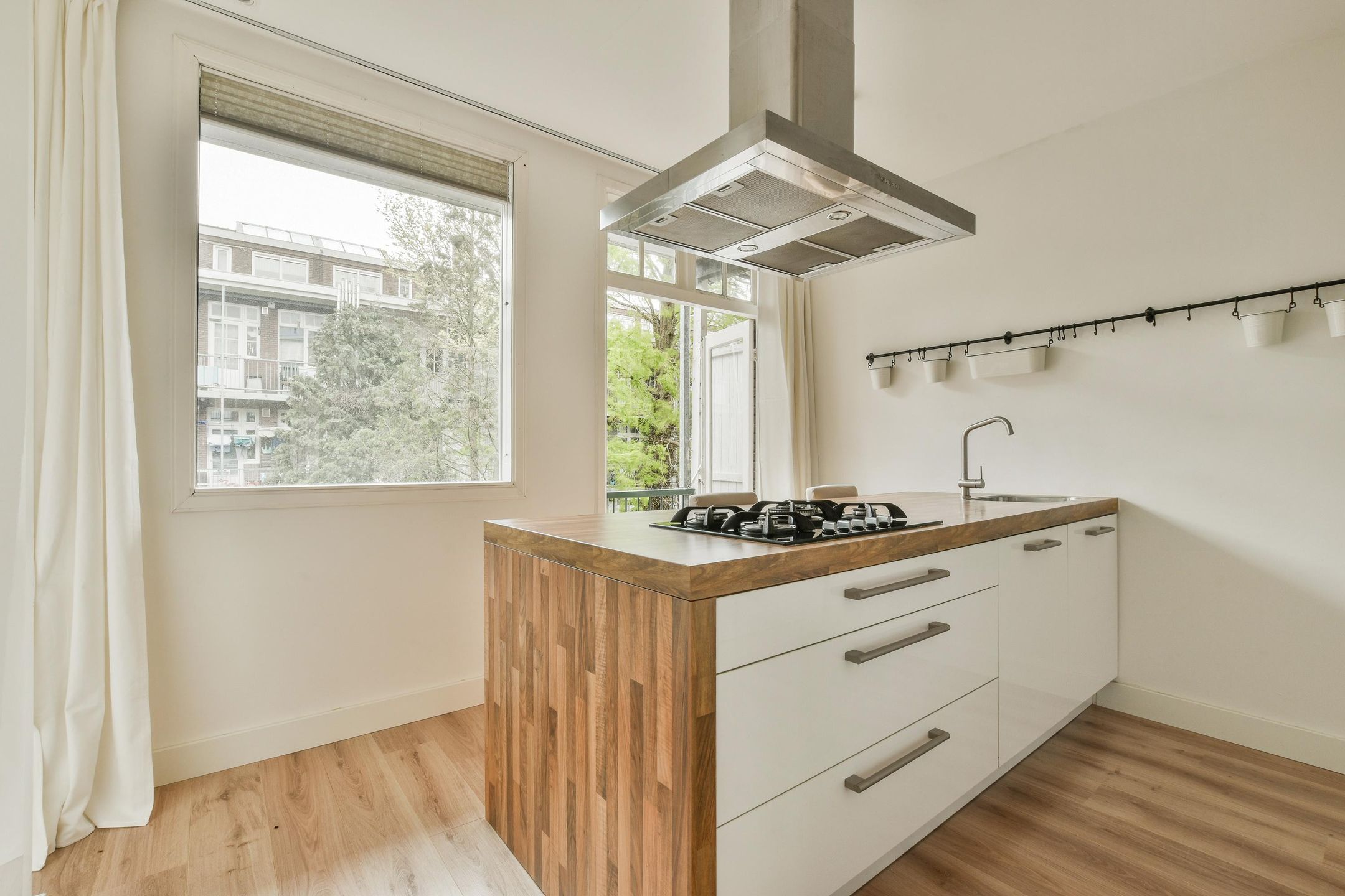 Photo 9 of Vogelenzangstraat 60-2