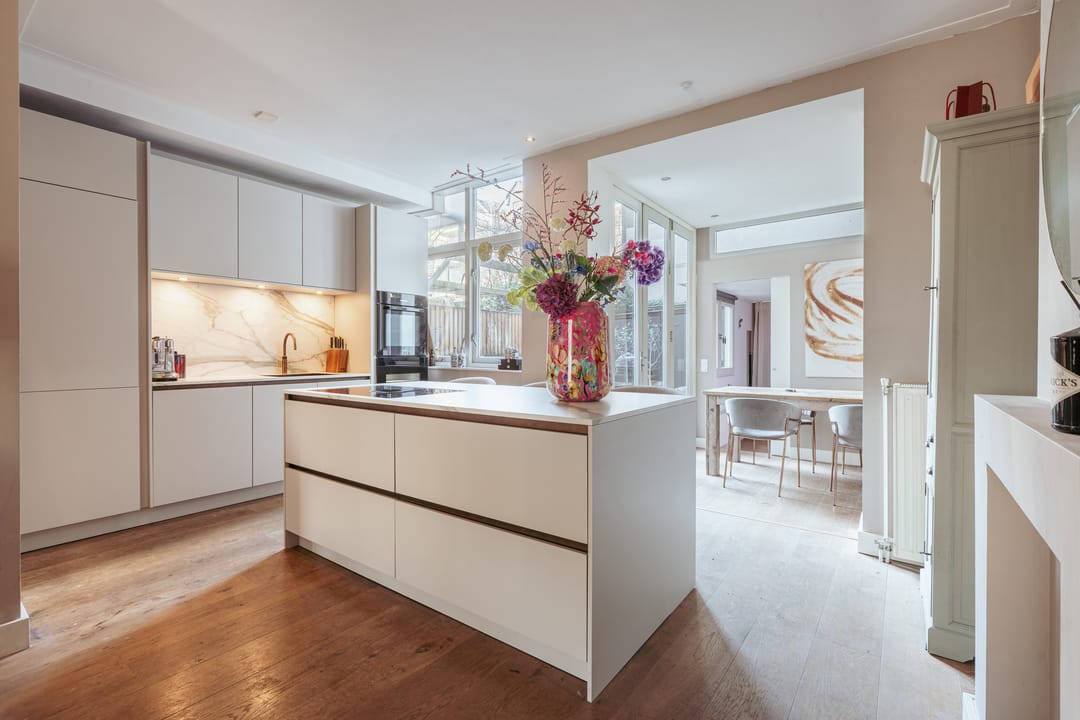 Foto 11 van Nassaukade 71-H