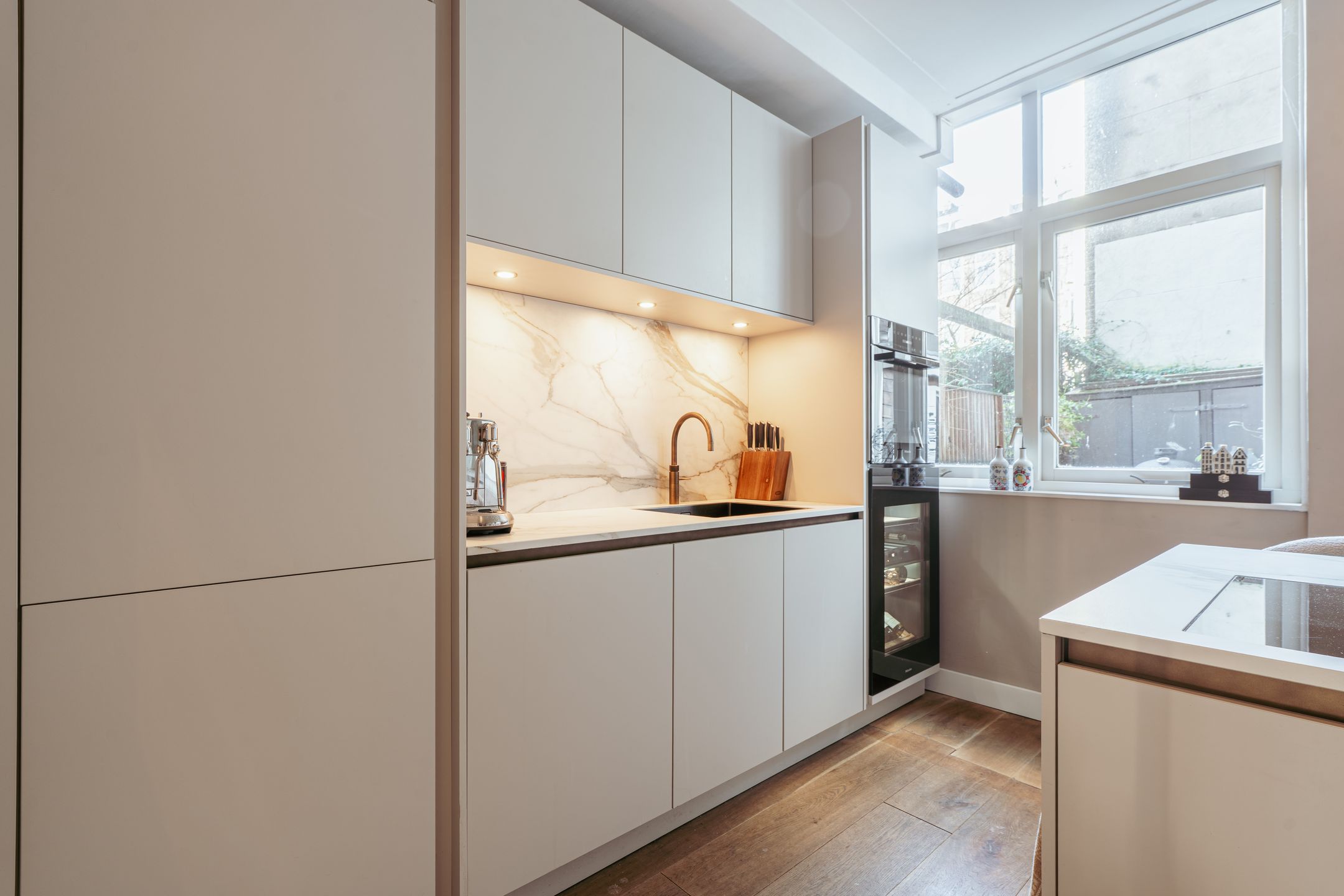 Foto 15 van Nassaukade 71-H