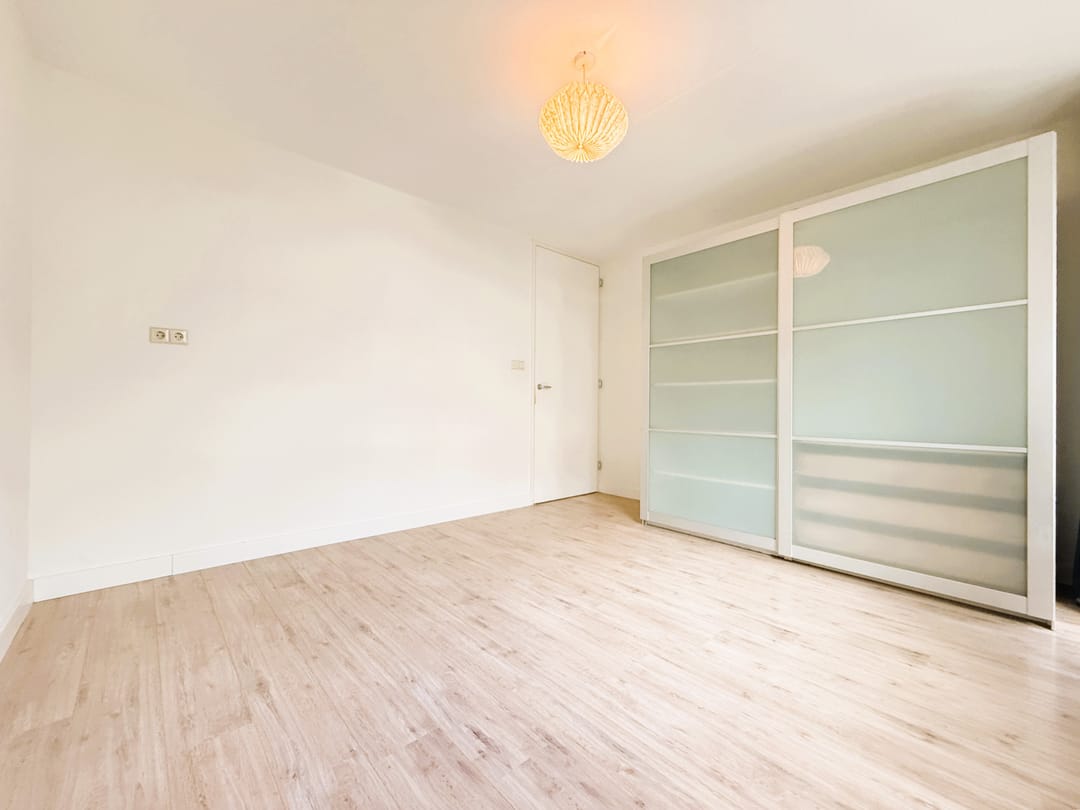 Photo 16 of Tweede Weteringdwarsstraat 51-B