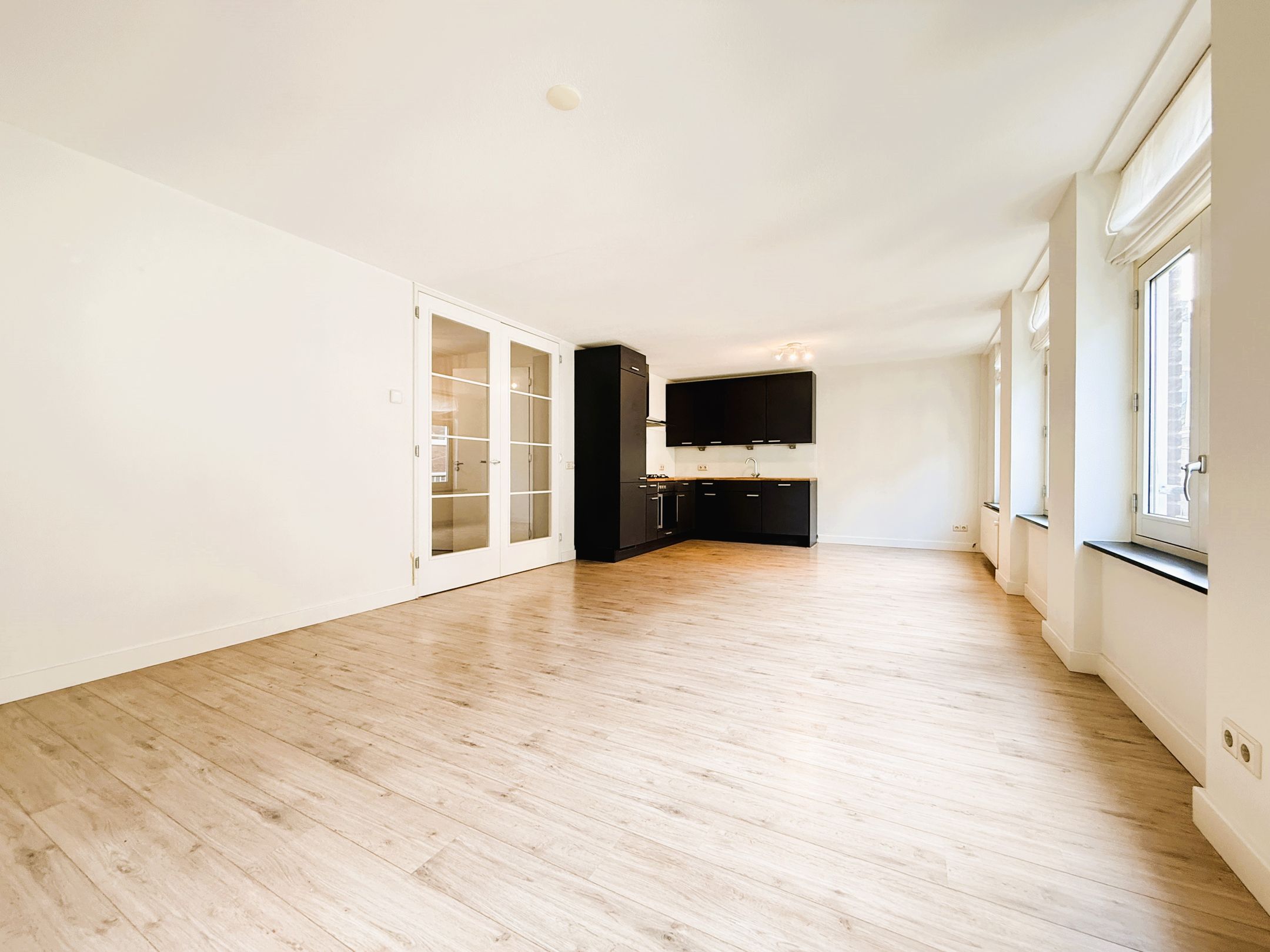 Photo 6 of Tweede Weteringdwarsstraat 51-B