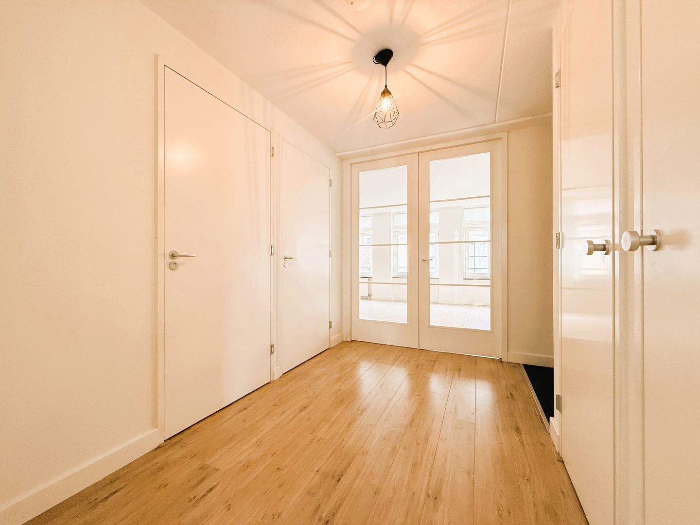 Photo 4 of Tweede Weteringdwarsstraat 51-B