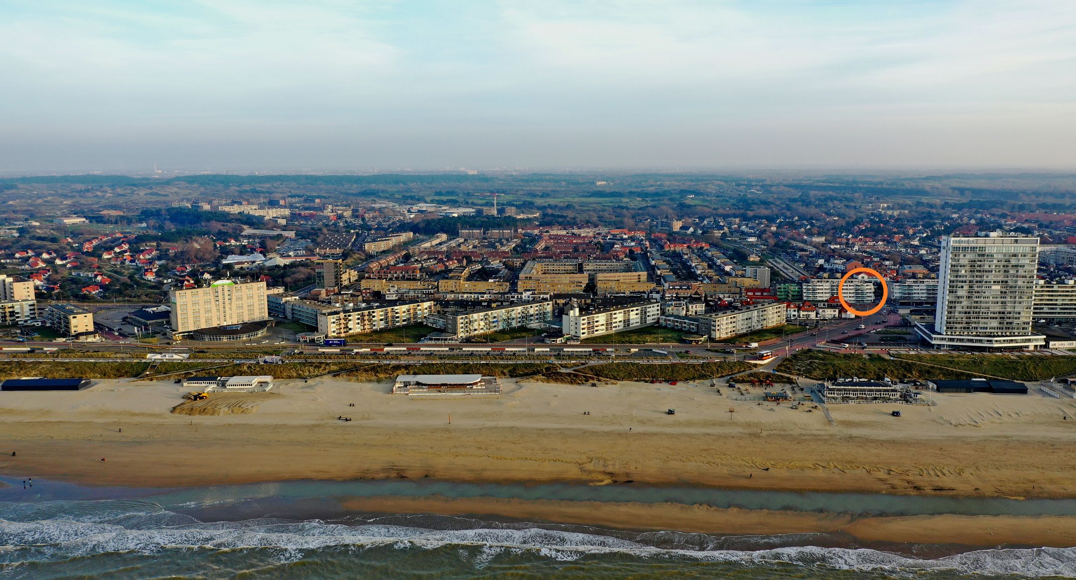 Foto 6 van Stationsplein 13-F4