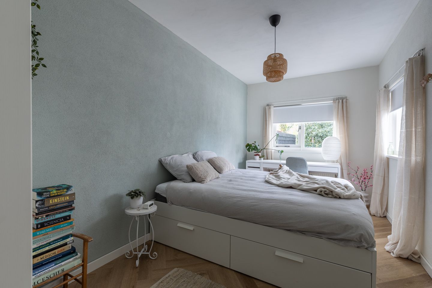 Photo 20 of Bergeonstraat 8