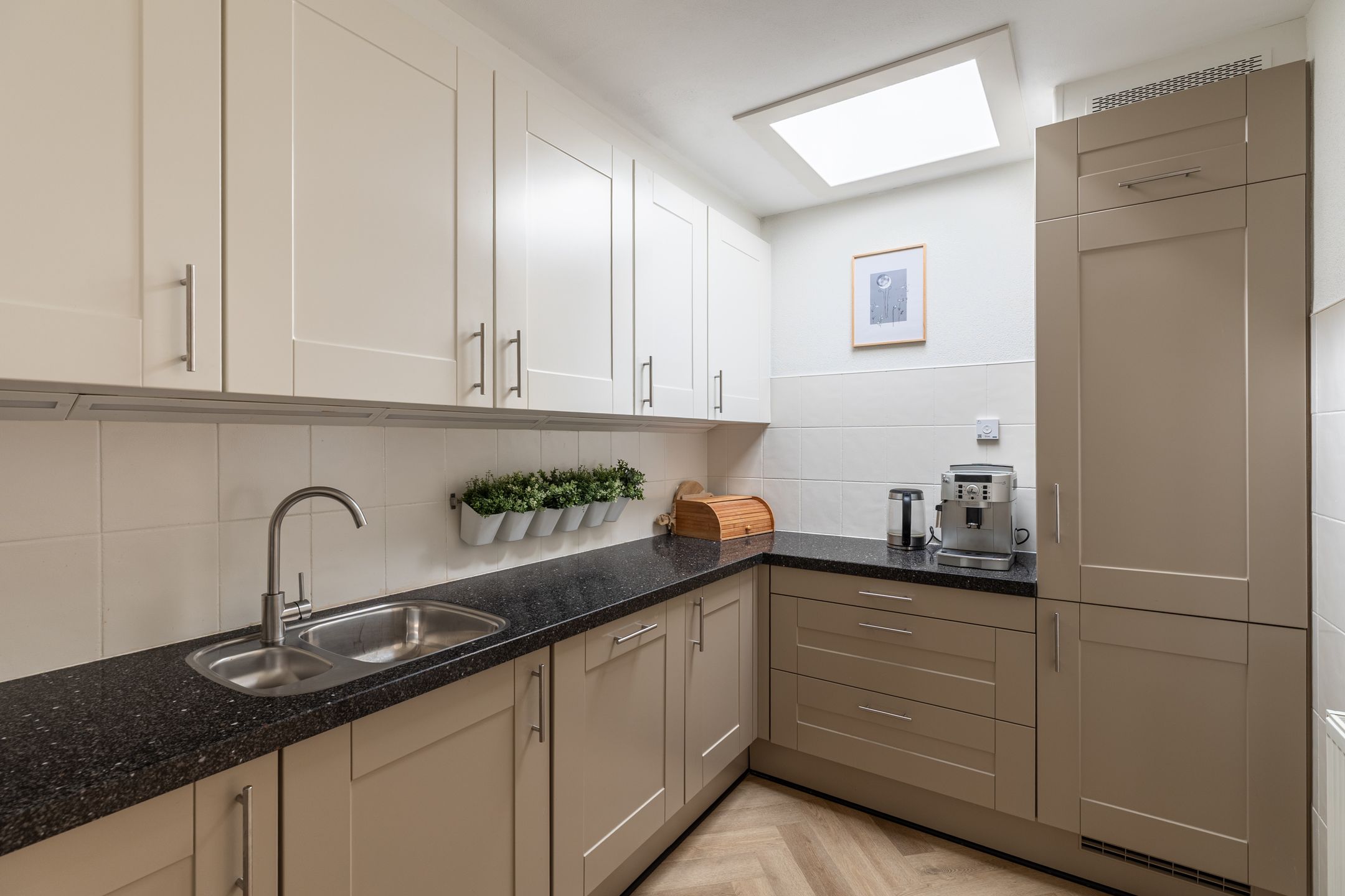 Photo 15 of Bergeonstraat 8