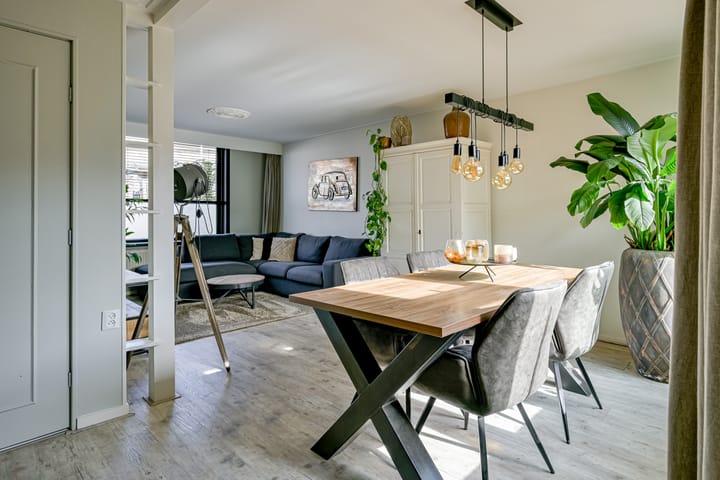 Photo 4 of Graaf Florislaan 11