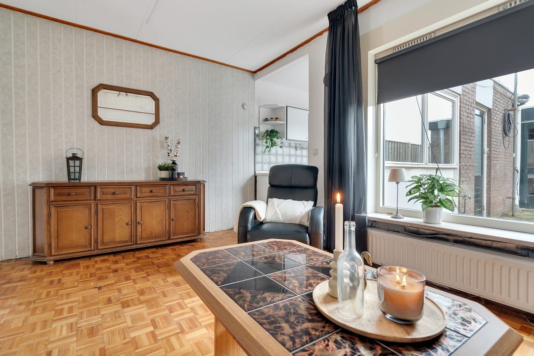 Foto 7 van Tjibbe Knolstraat 42