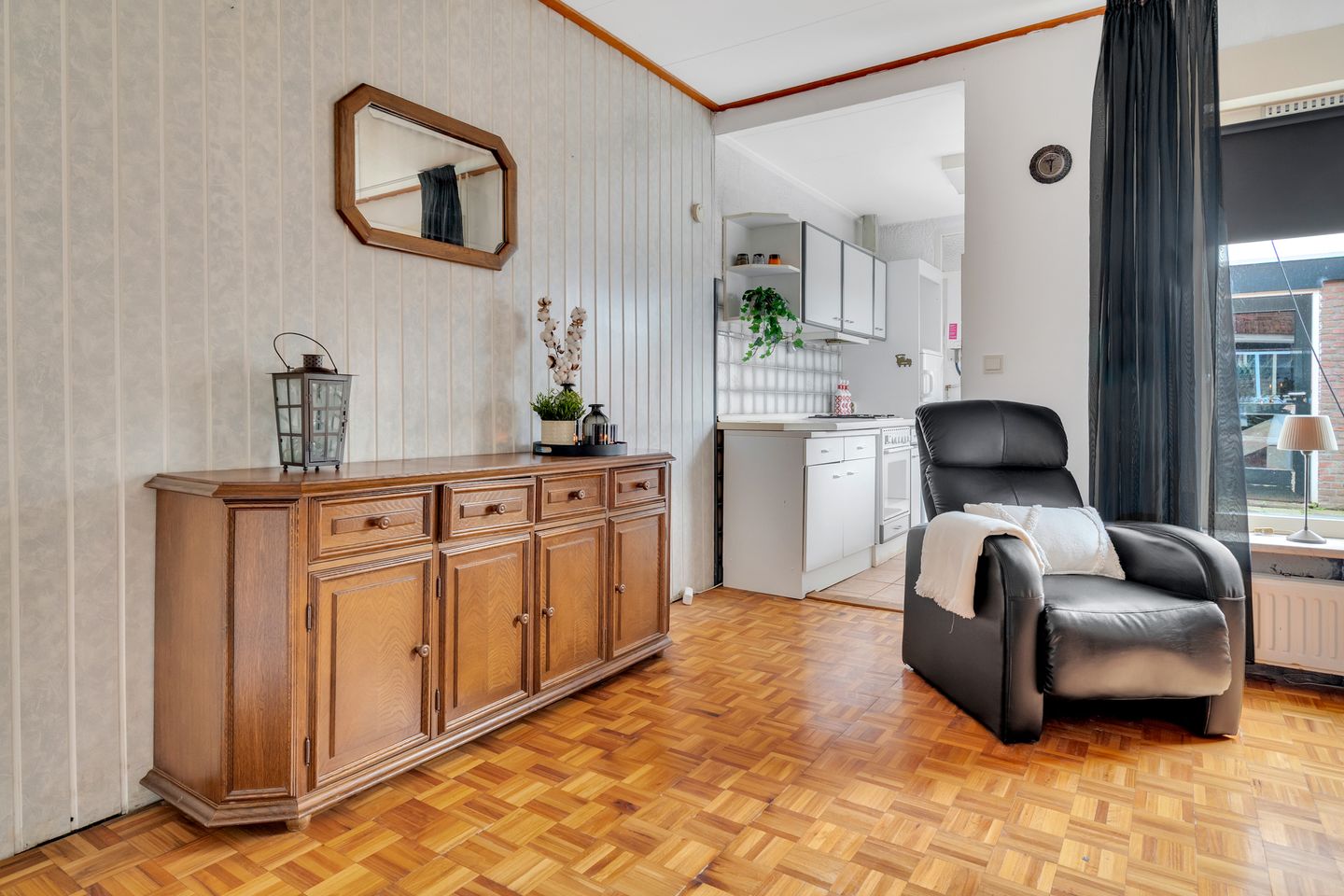 Foto 10 van Tjibbe Knolstraat 42