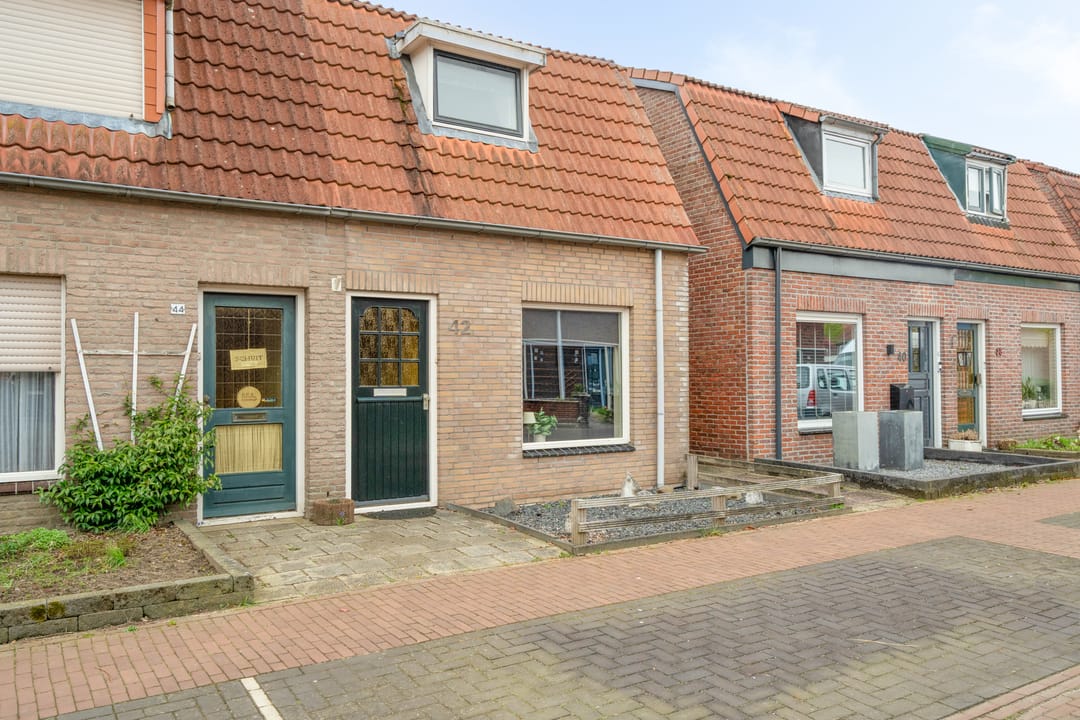 Foto 32 van Tjibbe Knolstraat 42