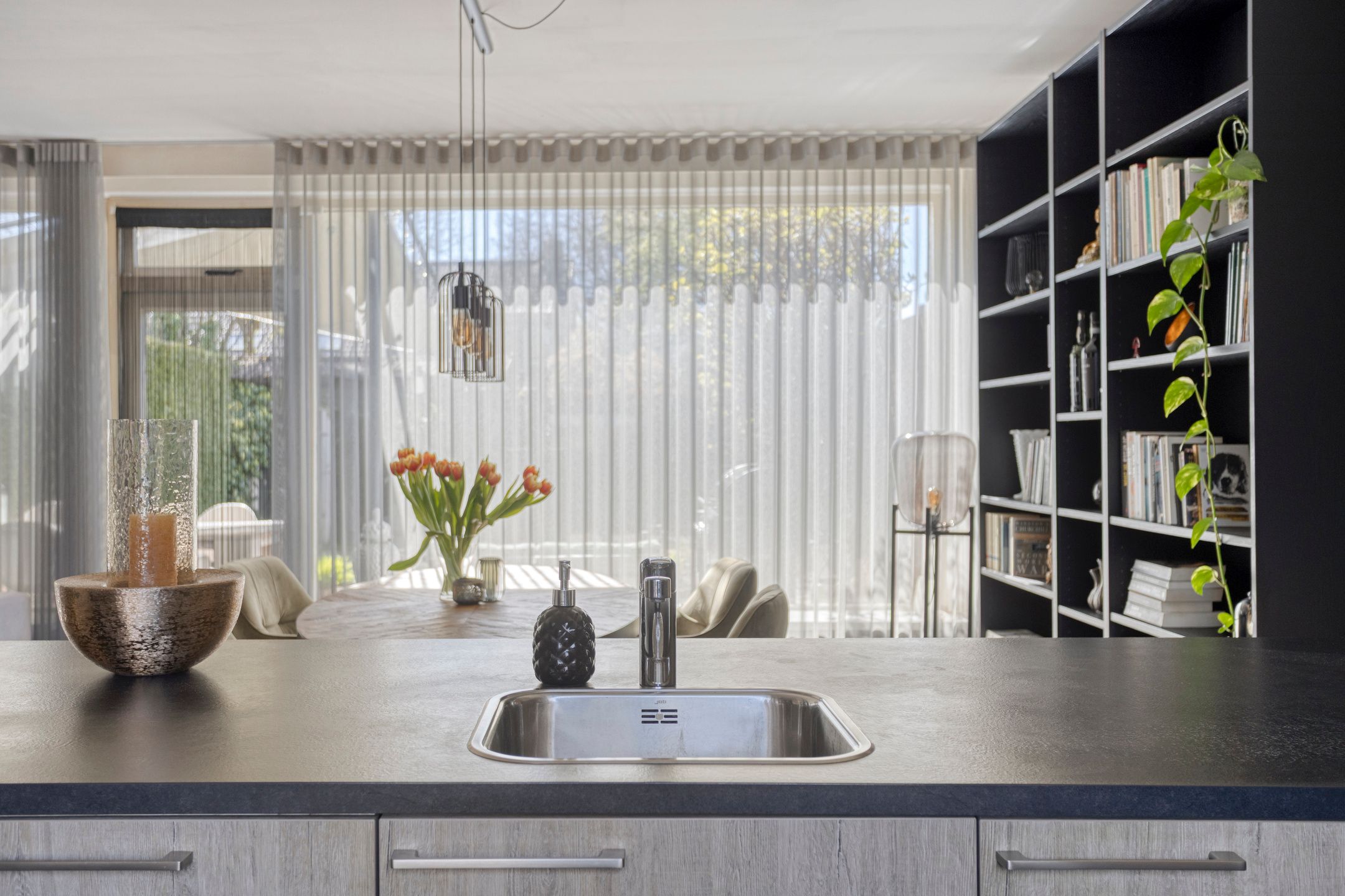 Photo 21 of Vogelwikke 11