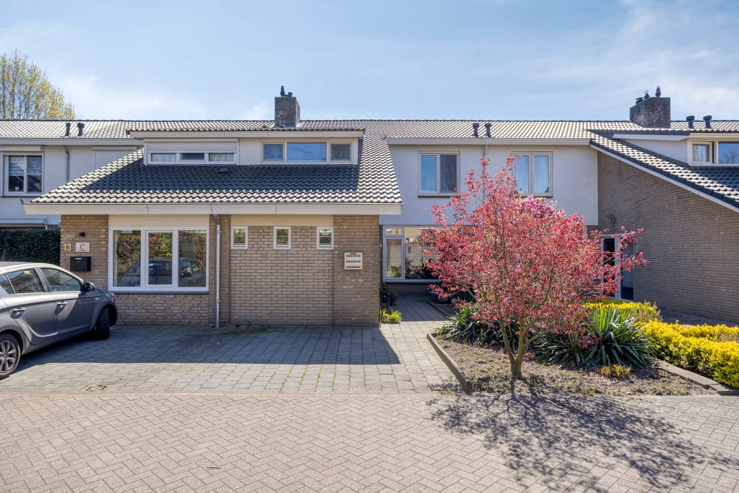 Photo 2 of Vogelwikke 11