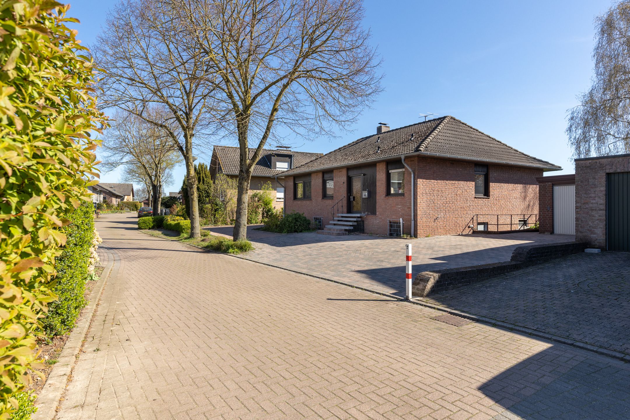 Spacious detached home with panoramic countryside views — 39