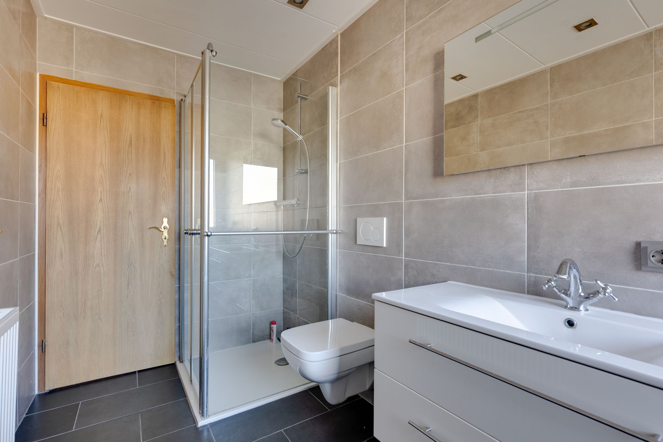 Spacious detached home with panoramic countryside views — 24