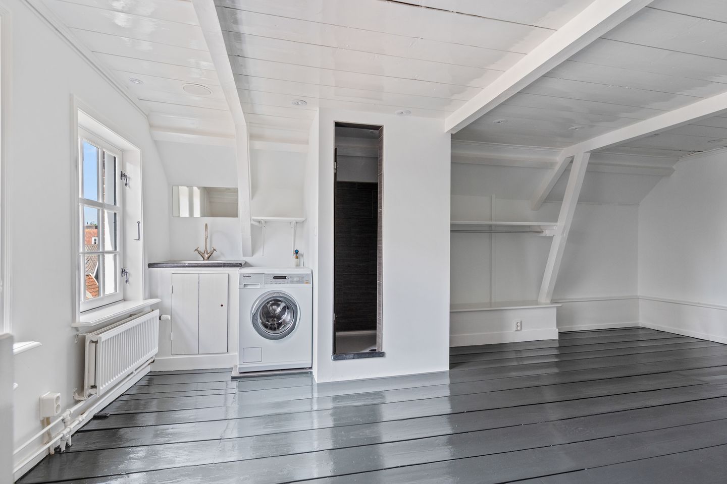 Historic Monument with Commercial Space in Charming De Rijp Centre — 35