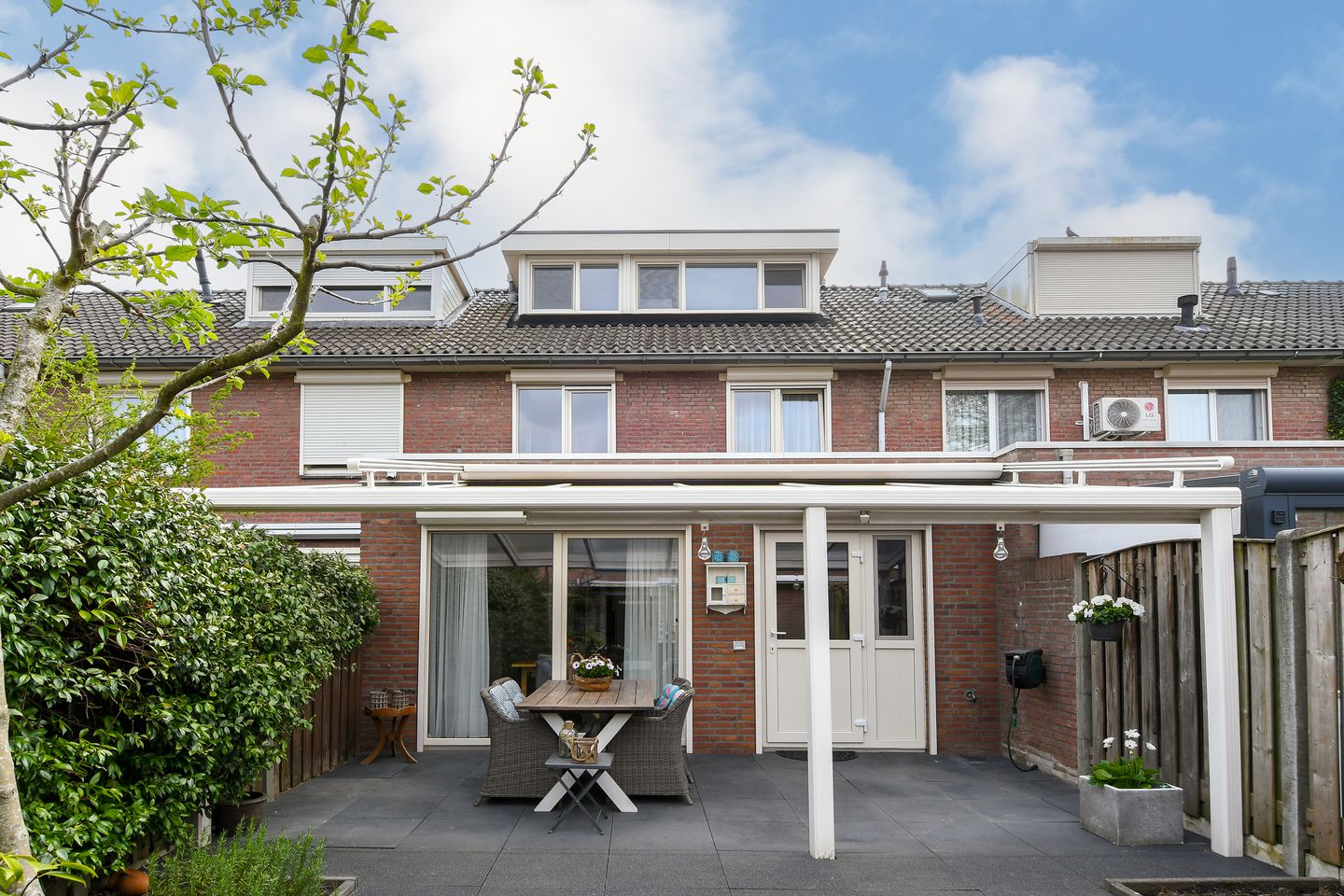 Photo 29 of Hendrik Mandestraat 6