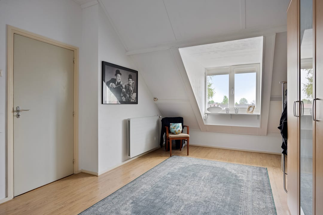 Spacious Semi-Detached Family Home with South-Facing Garden in Valkenswaard — 28