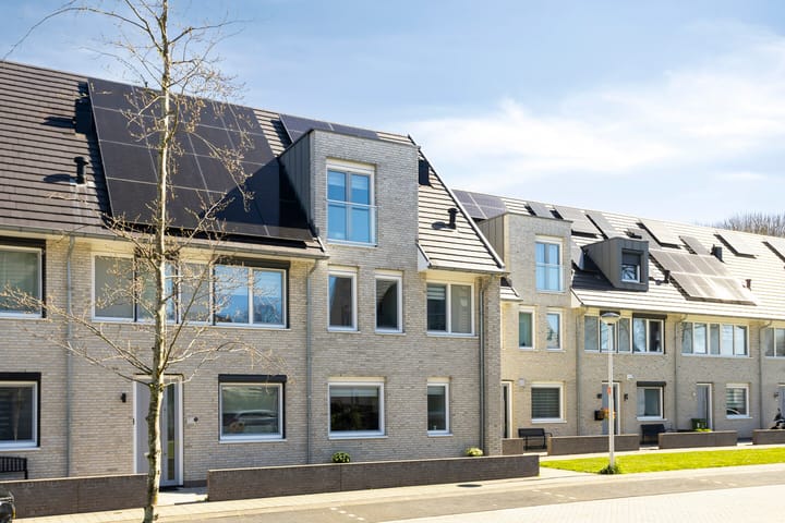 Foto 4 van Manteletruwe 11