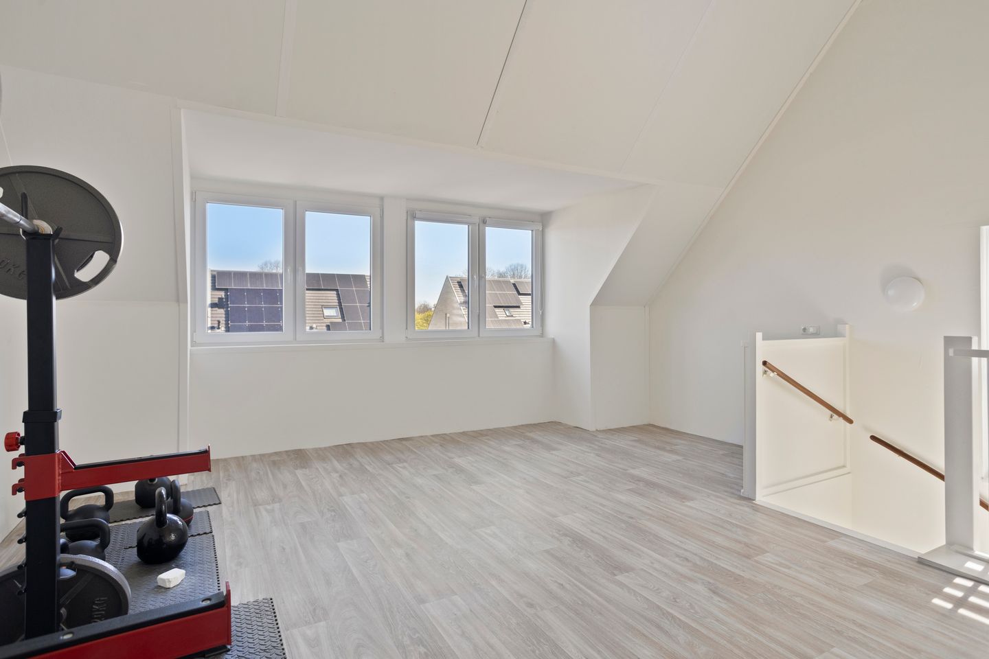 Modern Energy-Efficient Corner Home in Family-Friendly Maastricht Neighborhood — 25