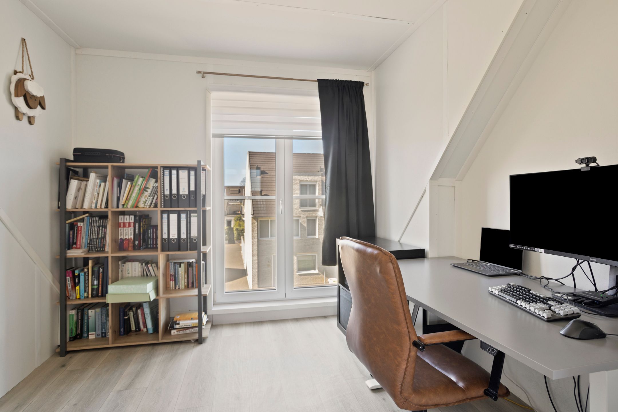 Modern Energy-Efficient Corner Home in Family-Friendly Maastricht Neighborhood — 27