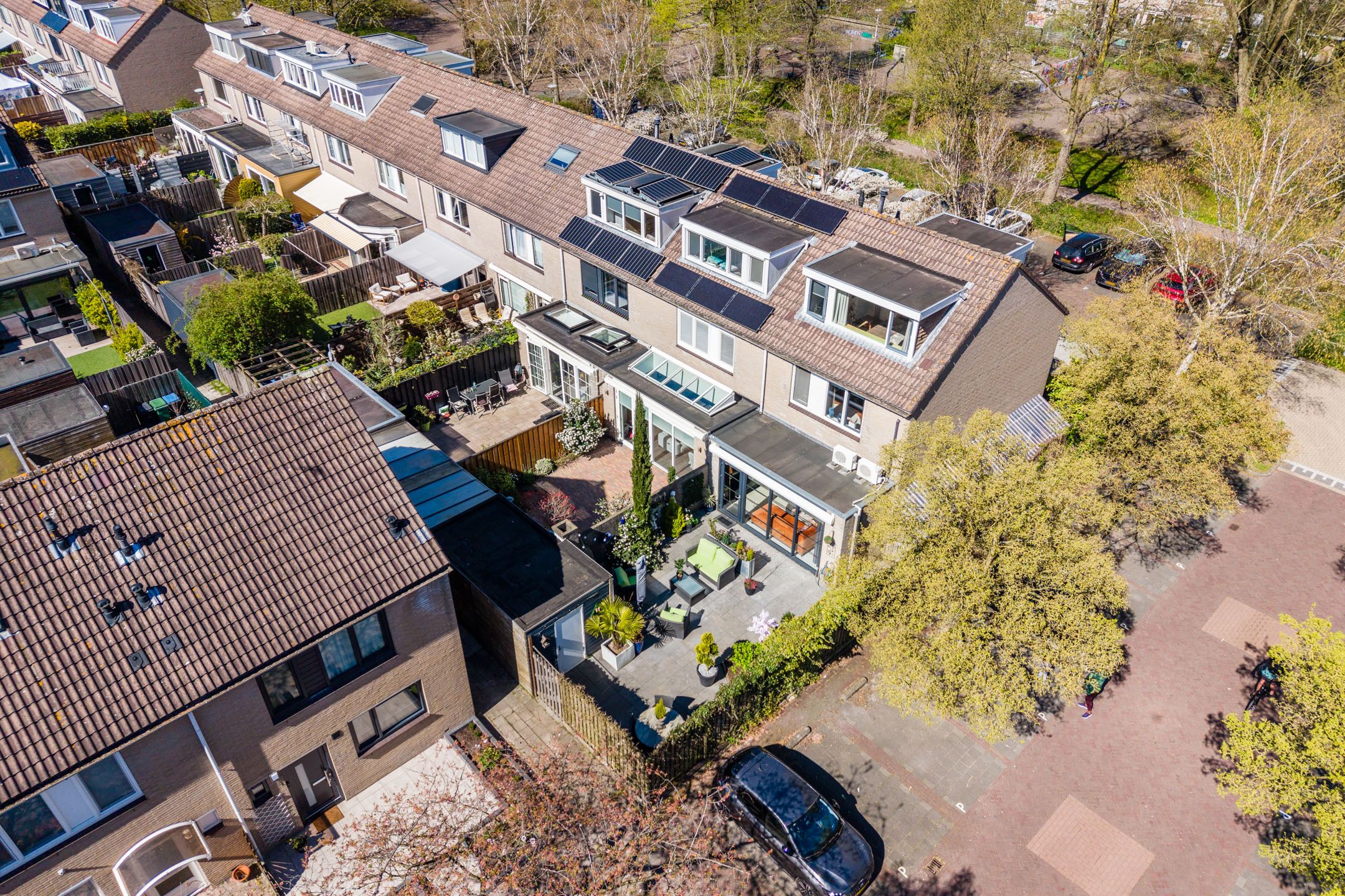 Move-in ready corner house with sunny garden in Amstelveen — 57