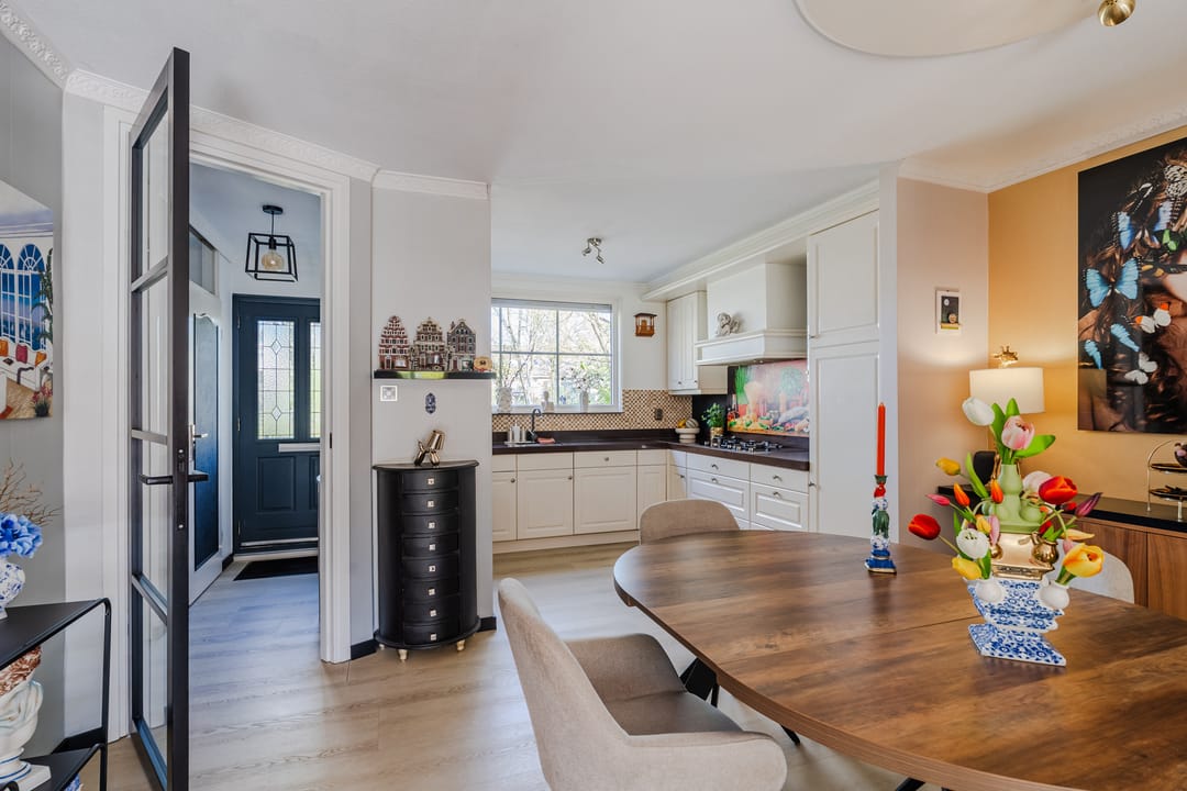 Move-in ready corner house with sunny garden in Amstelveen — 17