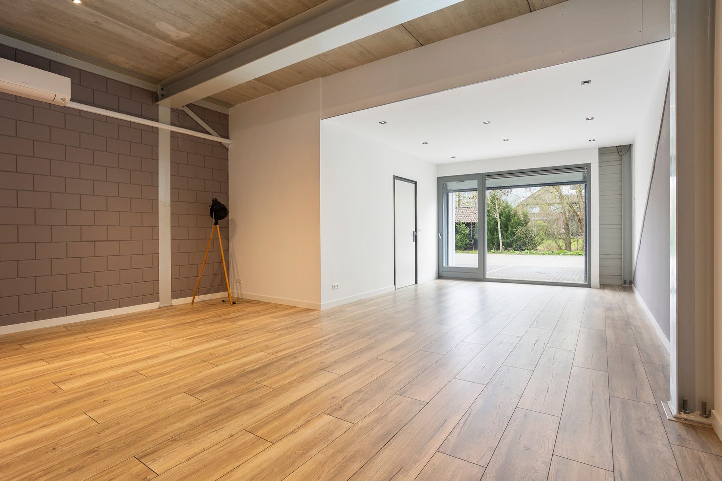 Bekijk foto 3 van Rentmeesterstraat 75