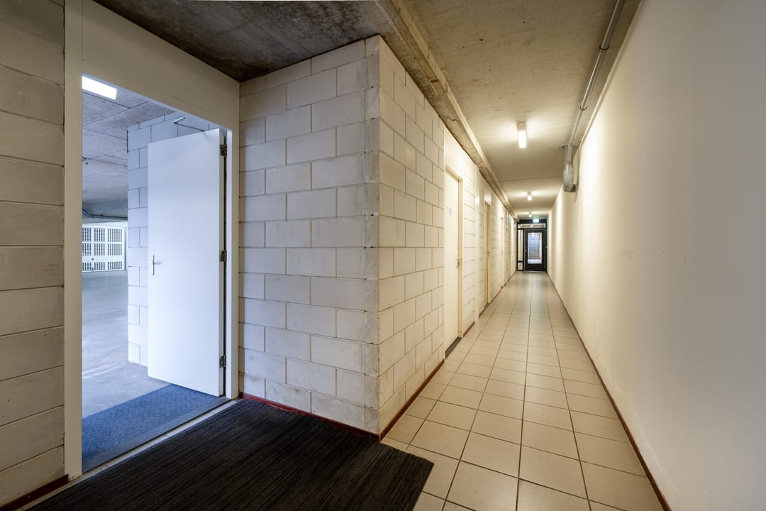 Spacious apartment with park views in Wouw — 23