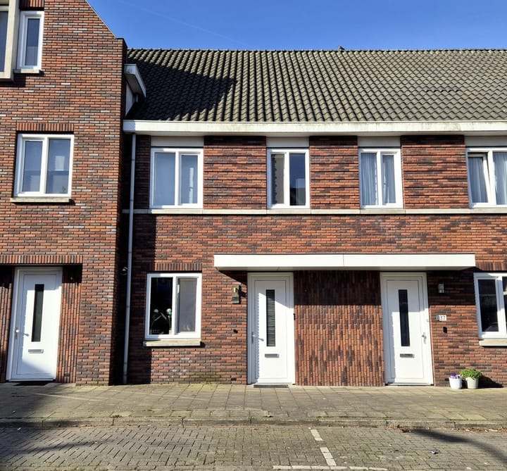 Photo 2 of Aagje Dekenstraat 39