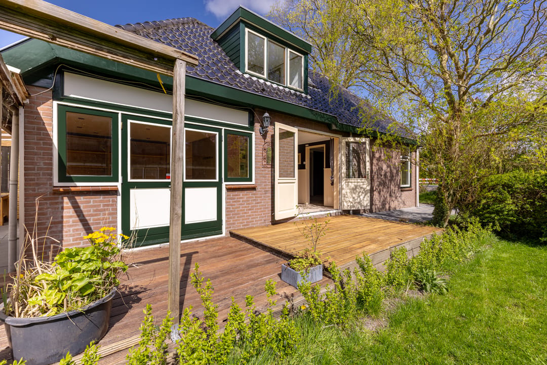 Charming Detached Home with Spacious Garden and Ground Floor Bedroom — 16
