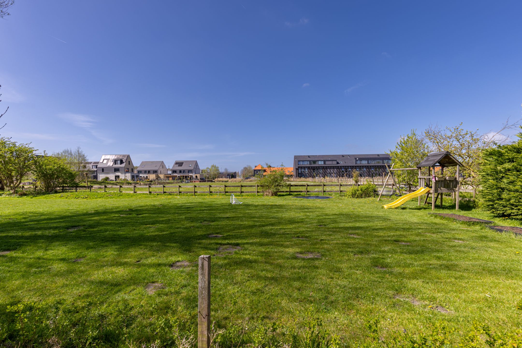 Charming Detached Home with Spacious Garden and Ground Floor Bedroom — 21