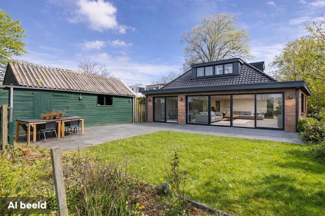 Charming Detached Home with Spacious Garden and Ground Floor Bedroom — 26