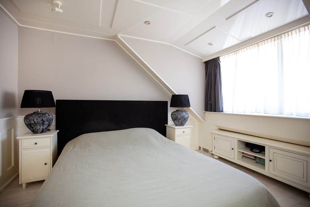Move-in Ready Terraced Home with Luxury Kitchen and Solar Panels in Maarssenbroek — 28