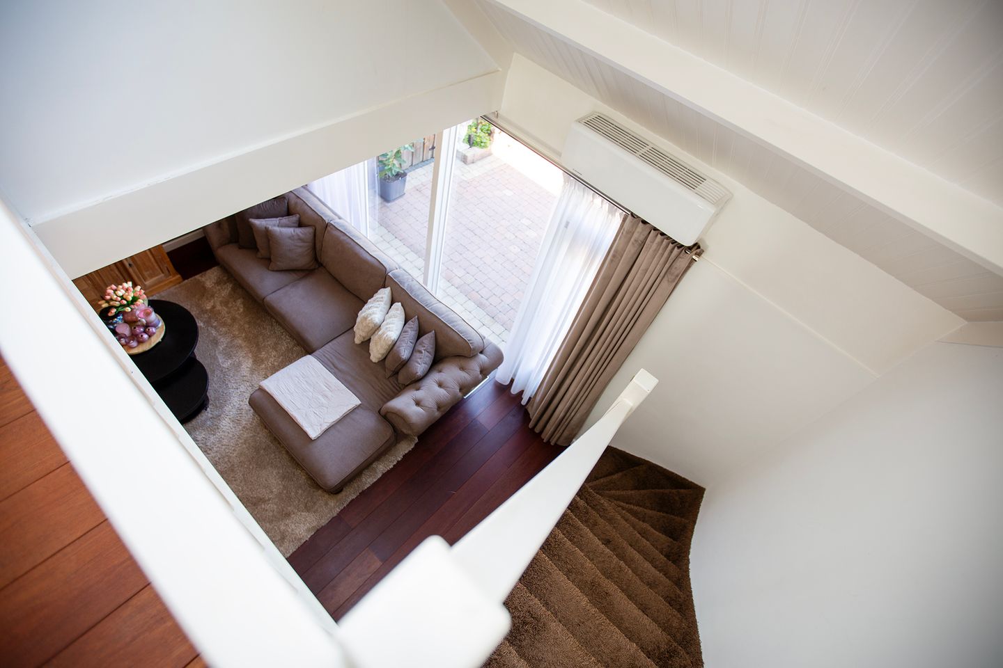 Move-in Ready Terraced Home with Luxury Kitchen and Solar Panels in Maarssenbroek — 19