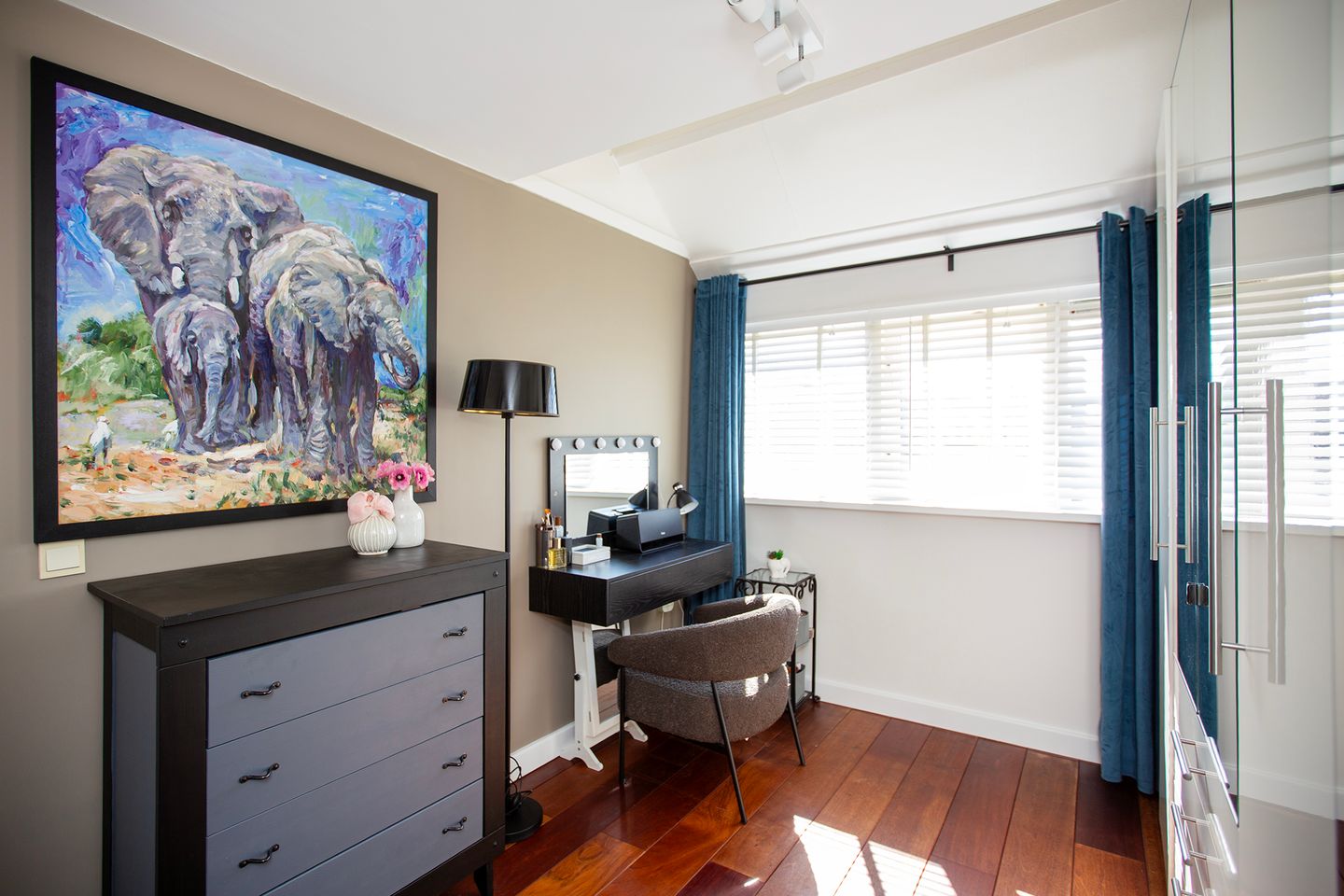 Move-in Ready Terraced Home with Luxury Kitchen and Solar Panels in Maarssenbroek — 25