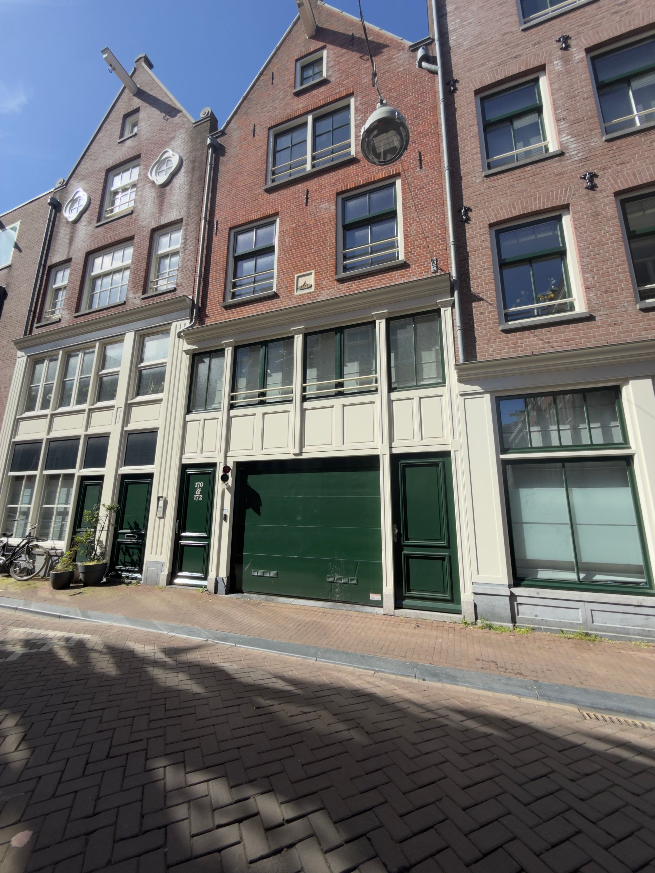 Bright Top Floor Apartment with Roof Terrace and Westertoren View in the Jordaan — 27