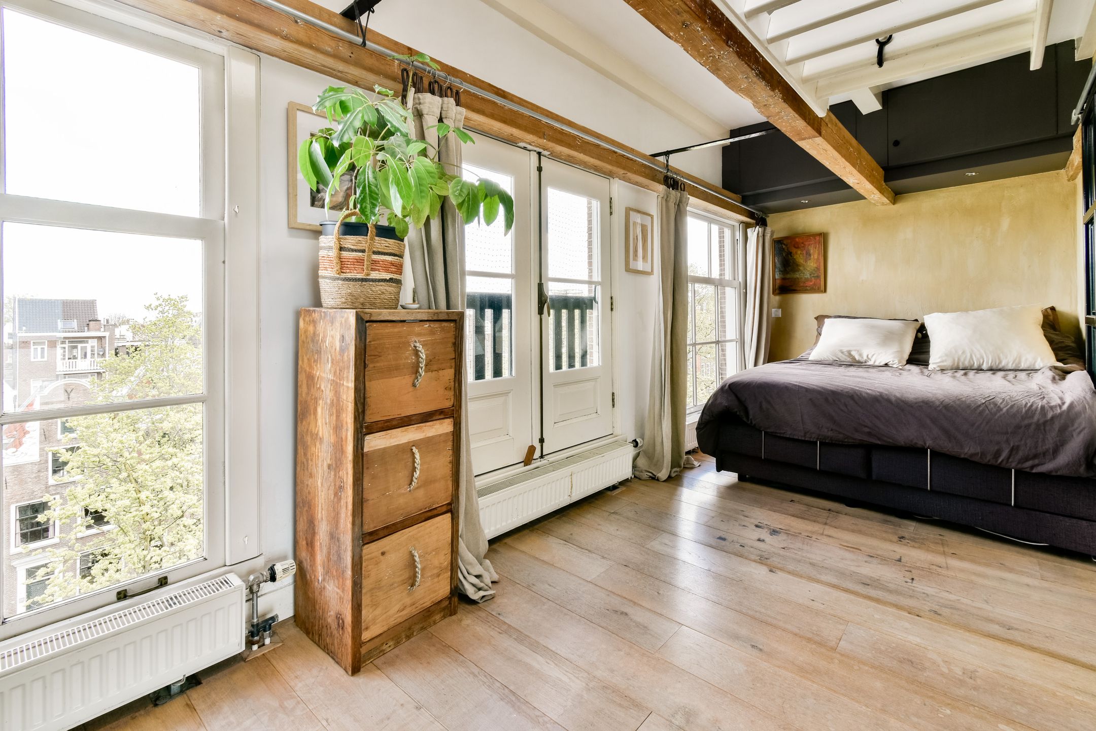 Bright Top Floor Apartment with Roof Terrace and Westertoren View in the Jordaan — 12