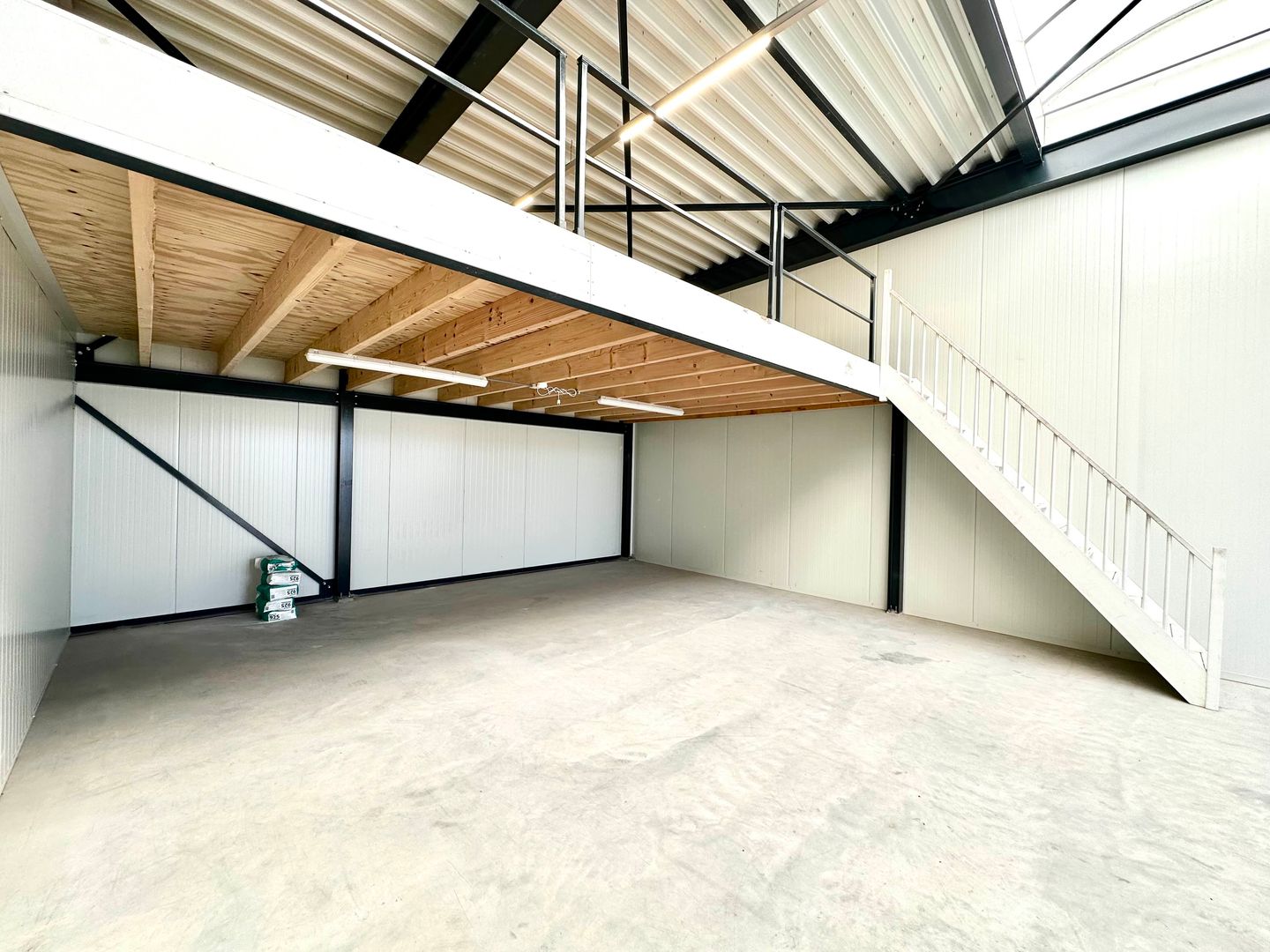 Bekijk foto 2 van De Linge 23-B