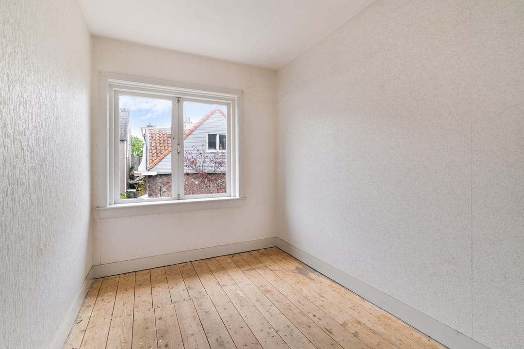 Charming 5-room townhouse in green Delft Westerkwartier neighborhood — 17