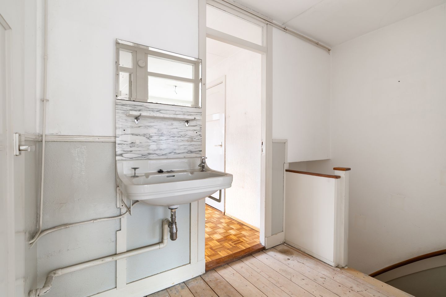 Charming 5-room townhouse in green Delft Westerkwartier neighborhood — 14