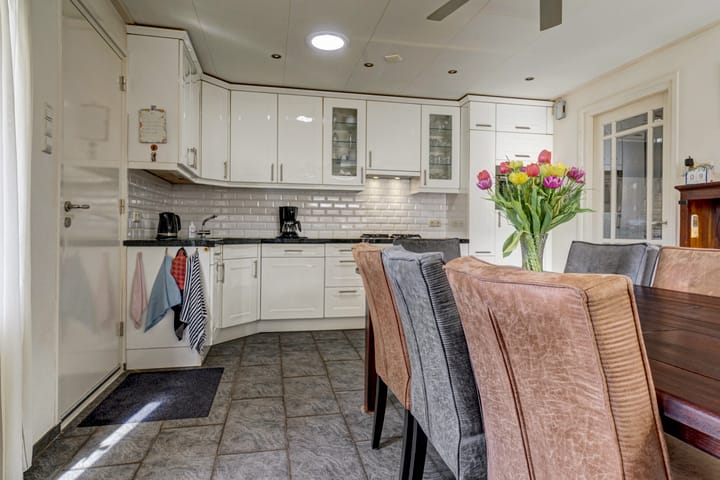 Hoekwoning te koop: van Reedeweg 72, Renswoude