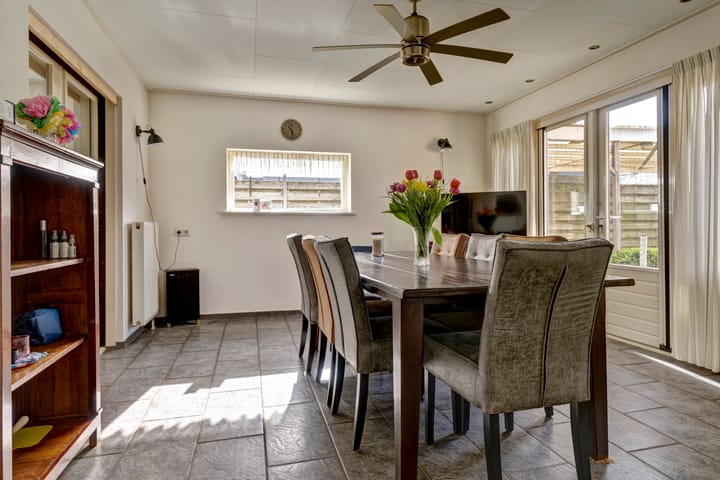 Hoekwoning te koop: van Reedeweg 72, Renswoude