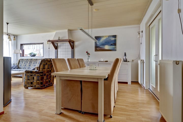 Hoekwoning te koop: van Reedeweg 72, Renswoude