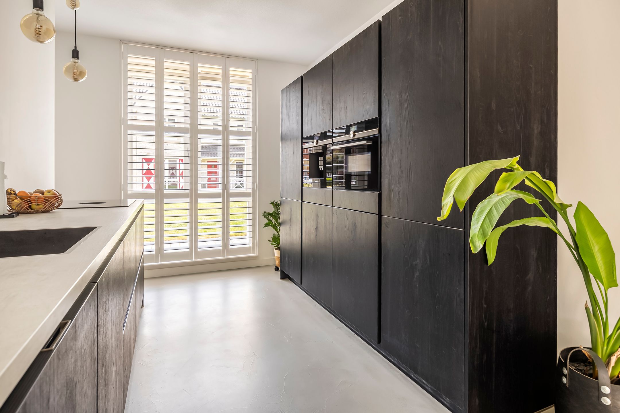Extended Corner House with Green Views in Hoog Dalem — 12