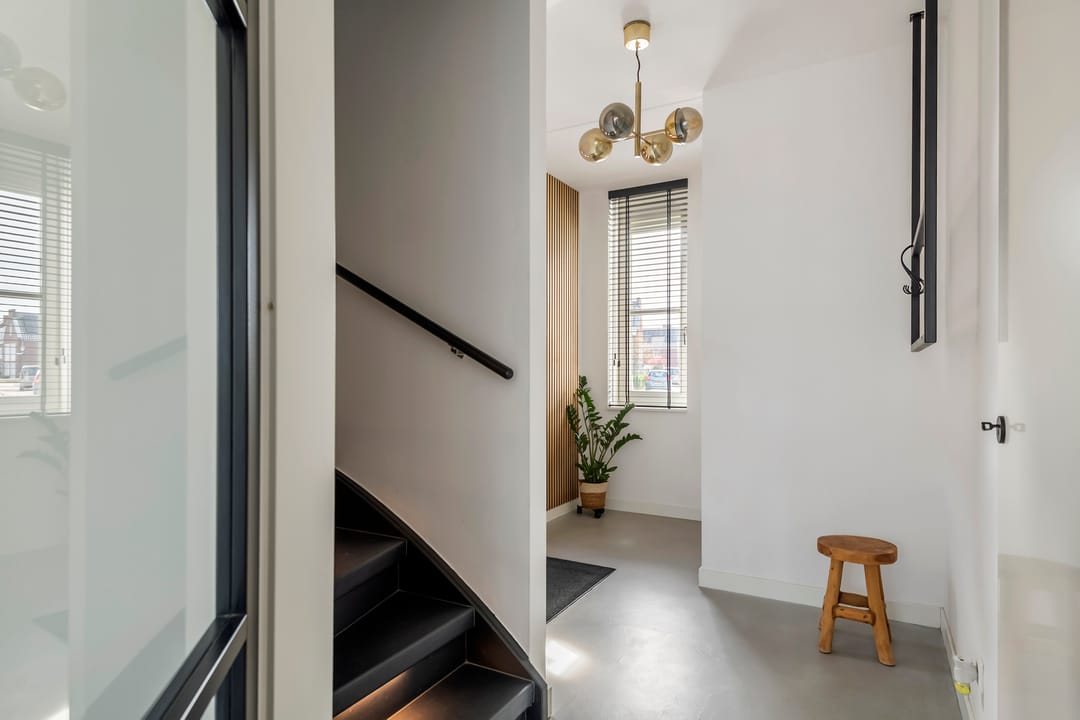 Extended Corner House with Green Views in Hoog Dalem — 22