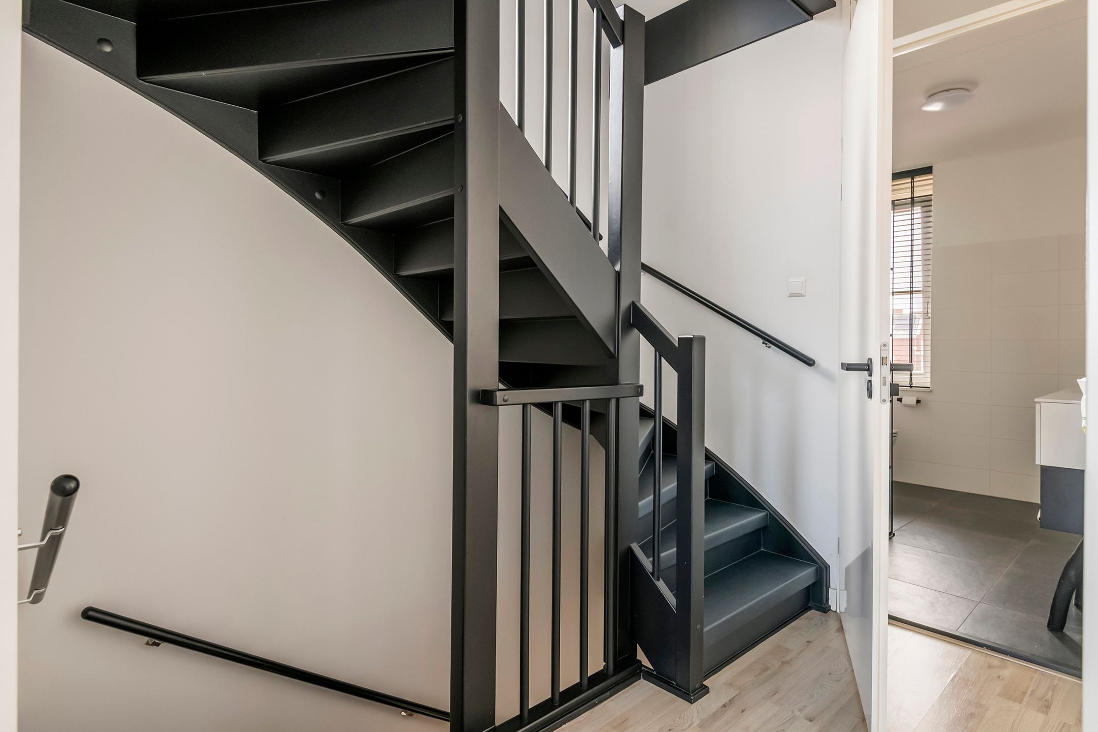 Extended Corner House with Green Views in Hoog Dalem — 27