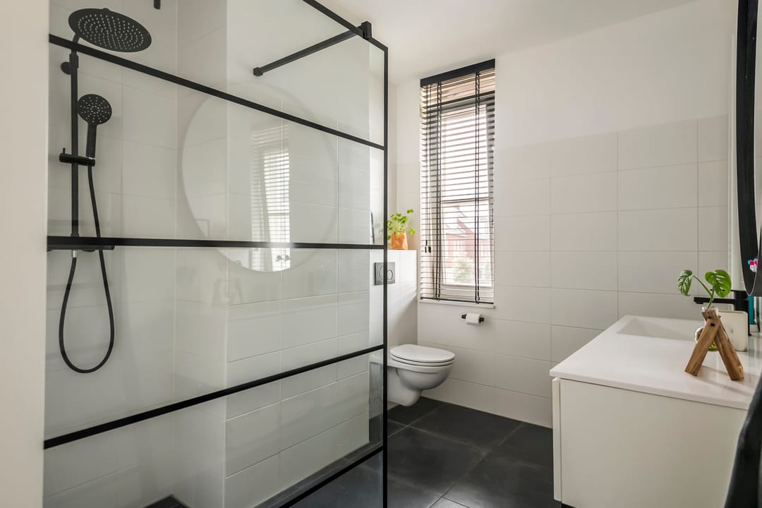 Extended Corner House with Green Views in Hoog Dalem — 28